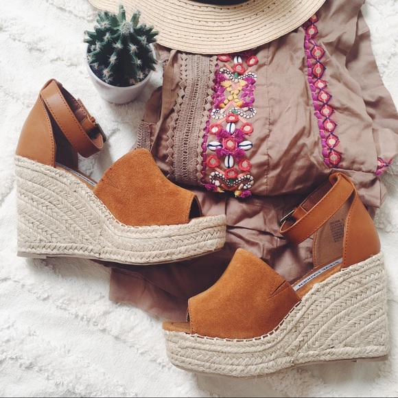 Steve Madden Shoes - Steve Madden Saddle Suede Espadrille Sandals